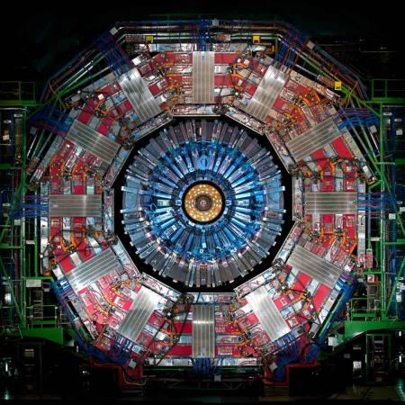 Magyarokat díjaztak a CERN-ben